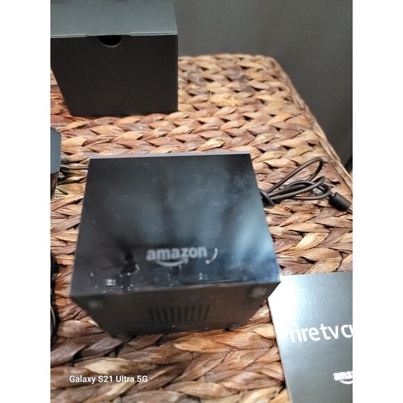 Amazon Fire TV Cube Hands-Free Streaming Device Alexa 4K Ultra HD 2nd Gen NewBox - Picture 7 of 16